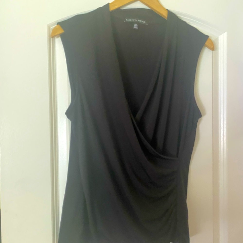 Asks Fifth Avenue LG black sleeveless top. Worn couple times.